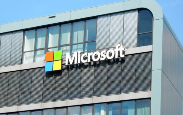 Бывший сотрудник обвинил Microsoft в участии в коррупционных схемах на Ближнем Востоке и в Африке 
