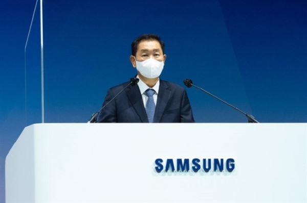Samsung извинилась за низкую производительность флагмана Galaxy S22